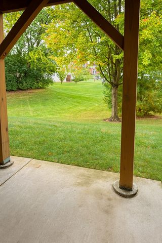 36 W Fern Court 117B, Palatine, IL 60067