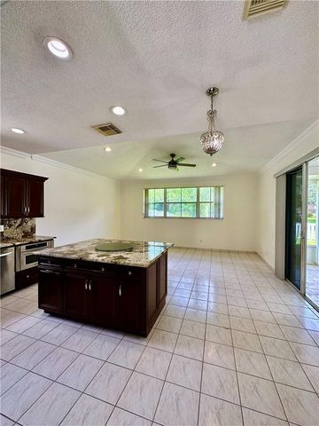 7470 NW 1st Place, Plantation, FL 33317