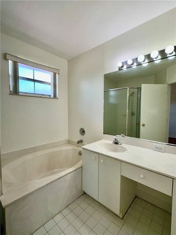 7470 NW 1st Place, Plantation, FL 33317
