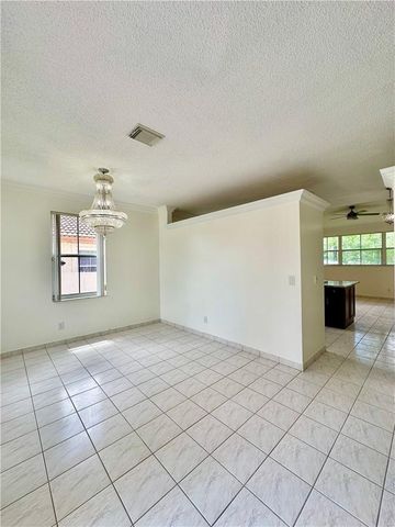 7470 NW 1st Place, Plantation, FL 33317