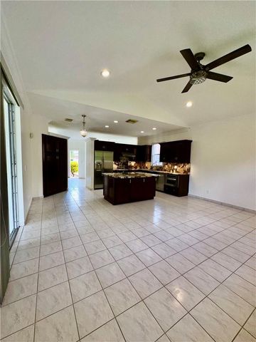 7470 NW 1st Place, Plantation, FL 33317