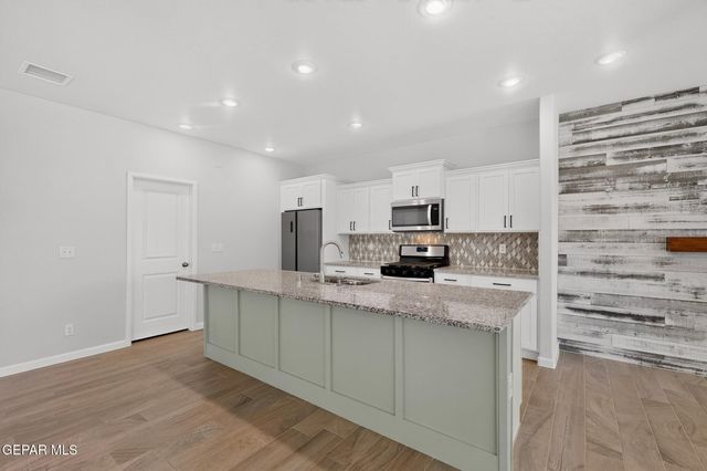 6476 Harapon Street, El Paso, TX 79932