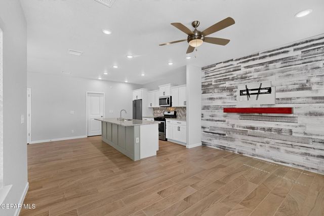 6476 Harapon Street, El Paso, TX 79932