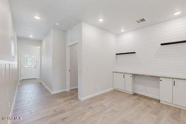 6476 Harapon Street, El Paso, TX 79932