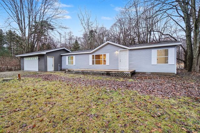 31210 42nd Avenue, Almena Twp, MI 49079