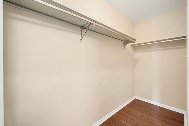 714 Walnut Drive 405, Darien, IL 60561