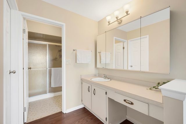 714 Walnut Drive 405, Darien, IL 60561