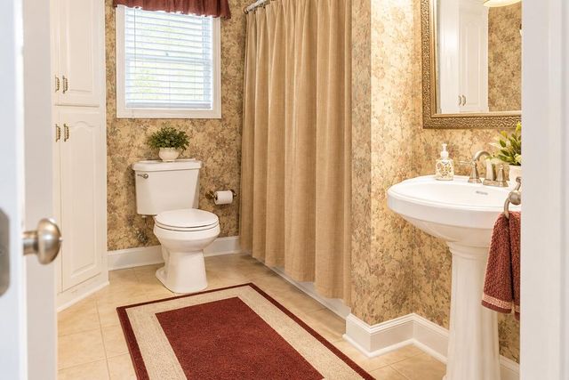 235 Creekside Dr., Dothan, AL 36305