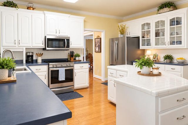 235 Creekside Dr., Dothan, AL 36305