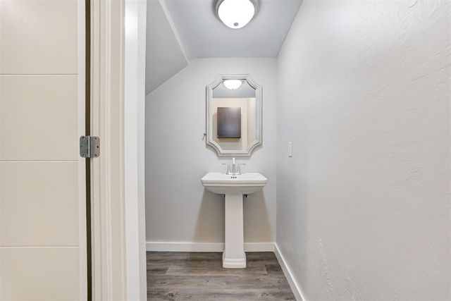 17600 Hampton Park Drive, Edmond, OK 73012
