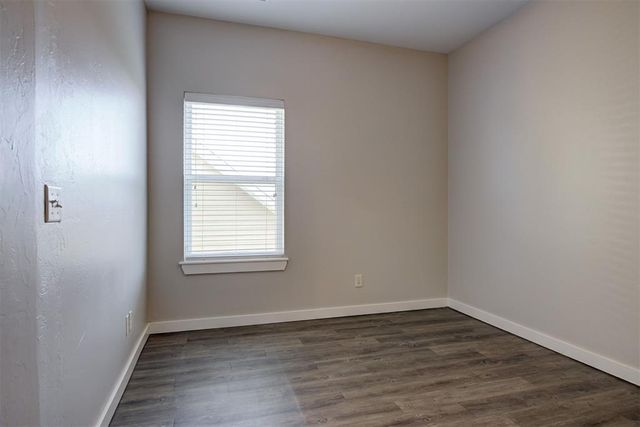 17600 Hampton Park Drive, Edmond, OK 73012