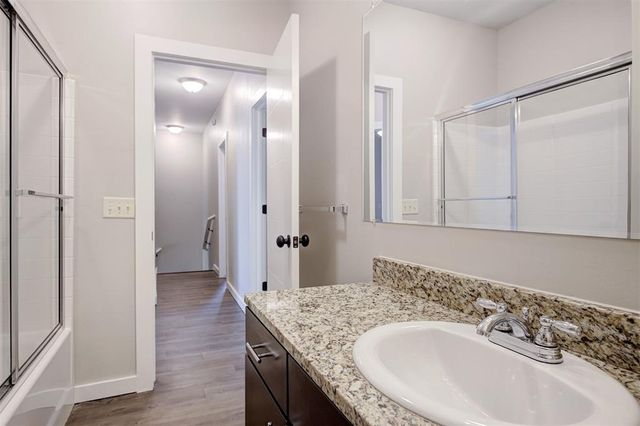 17600 Hampton Park Drive, Edmond, OK 73012