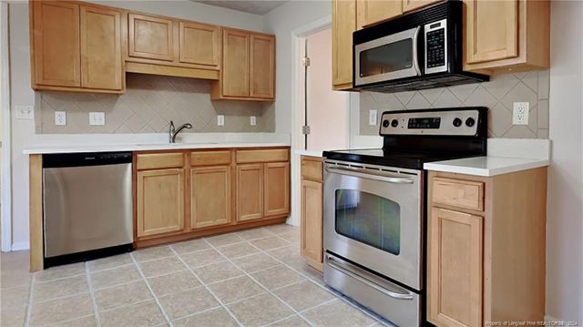 3430 Broomsgrove Drive, Fayetteville, NC 28306