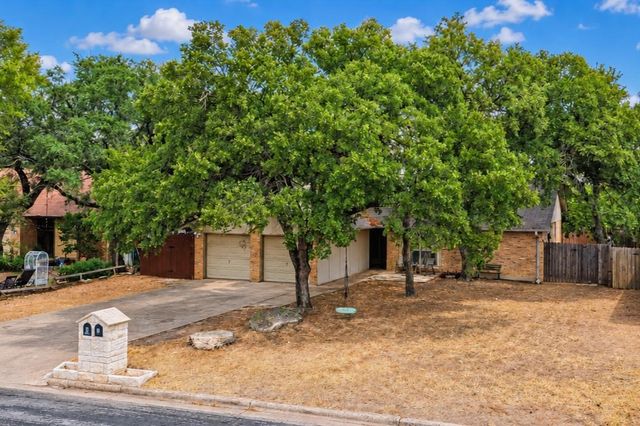 8808 Pineridge DR B, Austin, TX 78729