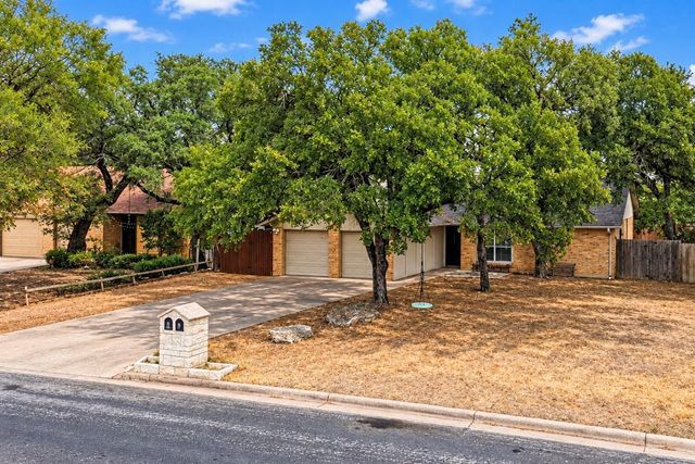 8808 Pineridge DR B, Austin, TX 78729