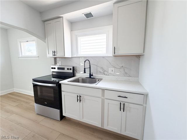 3407 Wellington Avenue, Parma, OH 44134