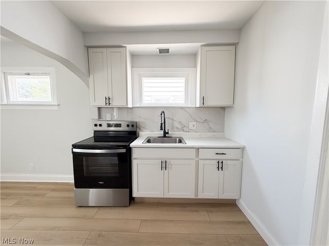 3407 Wellington Avenue, Parma, OH 44134