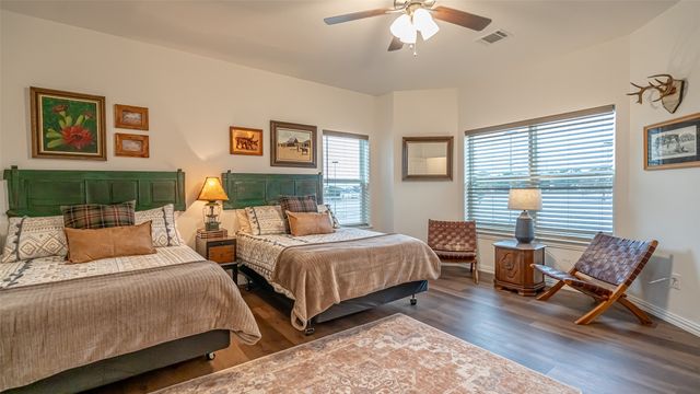 1219 Beaconsfield Lane 905, Arlington, TX 76011