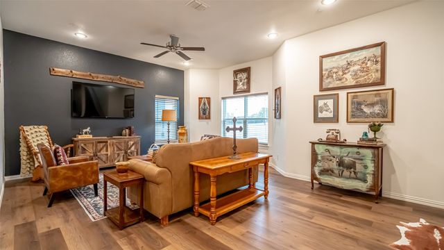 1219 Beaconsfield Lane 905, Arlington, TX 76011