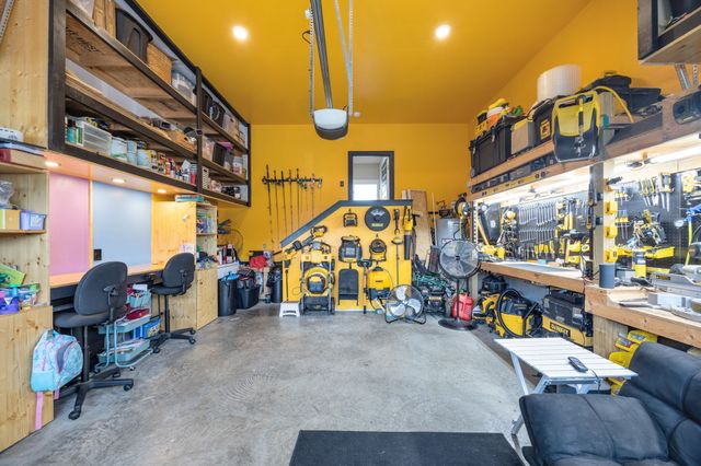 8415 Highway 25, E, Cross Plains, TN 37049