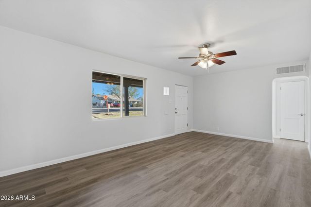 2221 E Osborn Road, Phoenix, AZ 85016