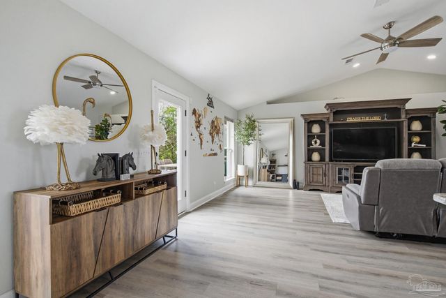 435 Meander Ln, Cantonment, FL 32533