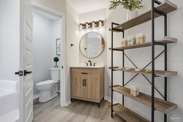 435 Meander Ln, Cantonment, FL 32533