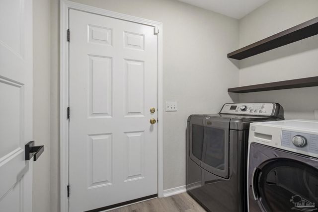 435 Meander Ln, Cantonment, FL 32533