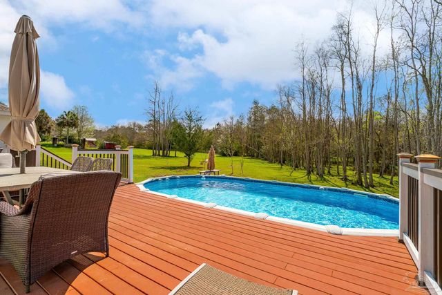 435 Meander Ln, Cantonment, FL 32533