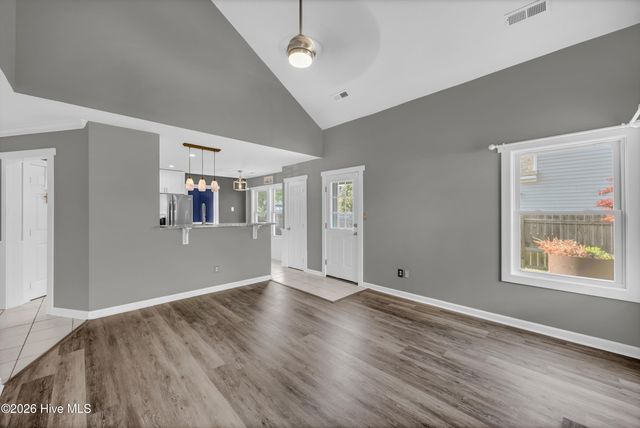 2106 Troon Court, Wilmington, NC 28403