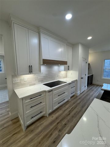 112 Wexford Pointe 5, Hickory, NC 28601