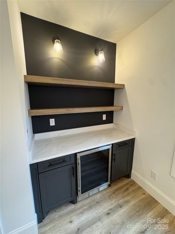 112 Wexford Pointe 5, Hickory, NC 28601