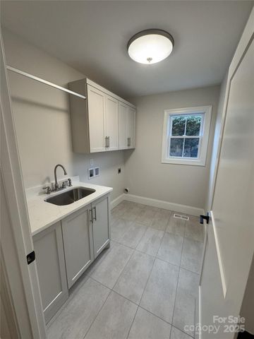 112 Wexford Pointe 5, Hickory, NC 28601