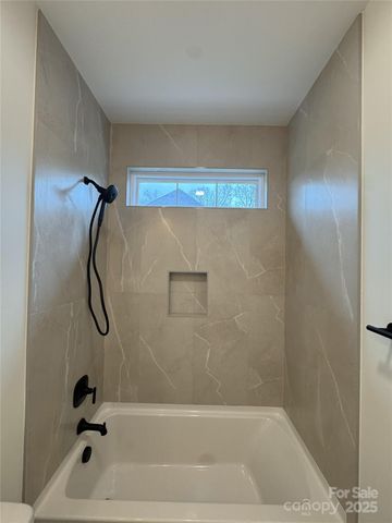 112 Wexford Pointe 5, Hickory, NC 28601