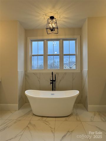 112 Wexford Pointe 5, Hickory, NC 28601