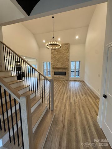 112 Wexford Pointe 5, Hickory, NC 28601