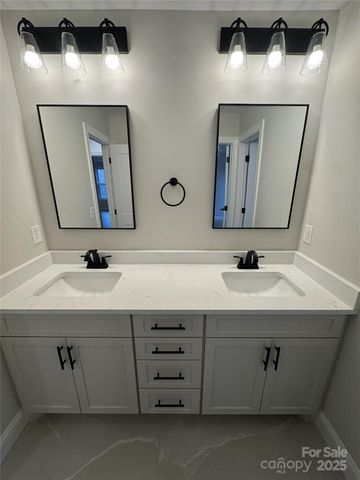 112 Wexford Pointe 5, Hickory, NC 28601