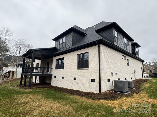 112 Wexford Pointe 5, Hickory, NC 28601