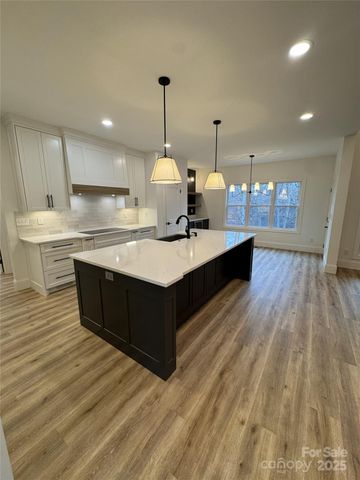 112 Wexford Pointe 5, Hickory, NC 28601