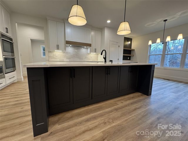 112 Wexford Pointe 5, Hickory, NC 28601