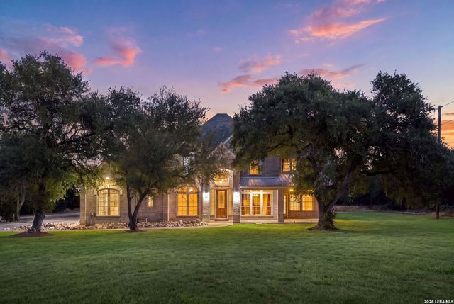 289 LONE CREEK CIR, New Braunfels, TX 78132