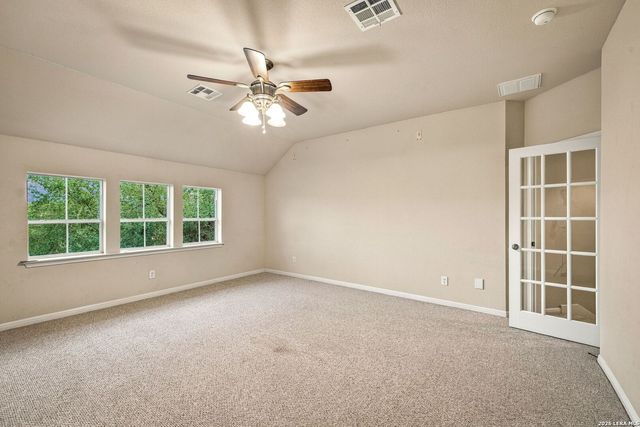 289 LONE CREEK CIR, New Braunfels, TX 78132