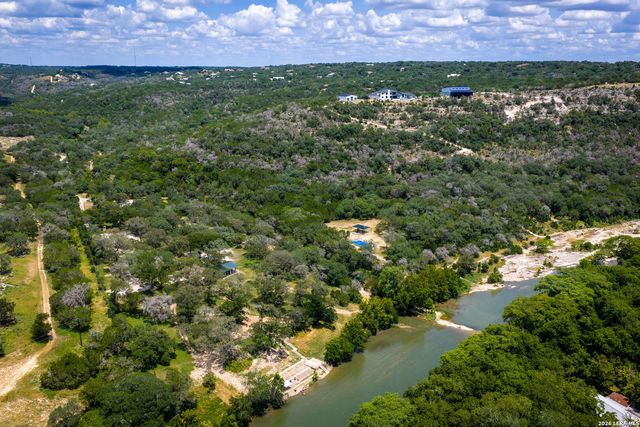 289 LONE CREEK CIR, New Braunfels, TX 78132