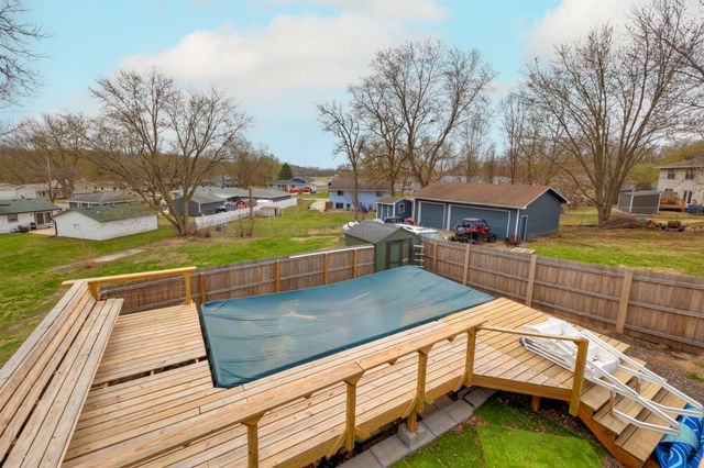 701 Hickory Hill Lane, Des Moines, IA 50317