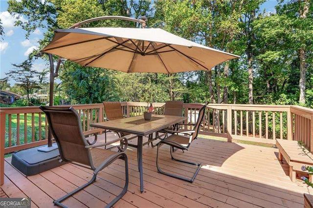 2085 Clearwater Drive, Marietta, GA 30067