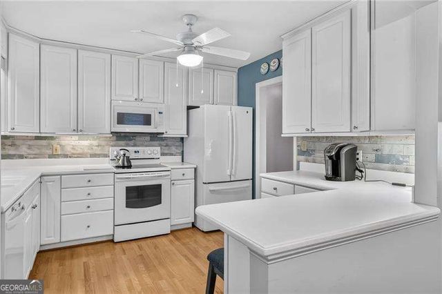 2085 Clearwater Drive, Marietta, GA 30067