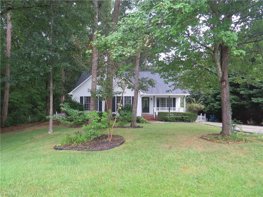 3000 Beville Forest Drive, Browns Summit, NC 27214