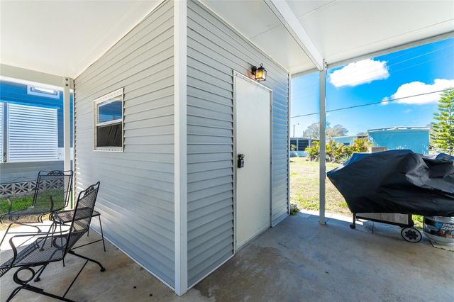 230 WOLVERINE AVENUE, North Port, FL 34287