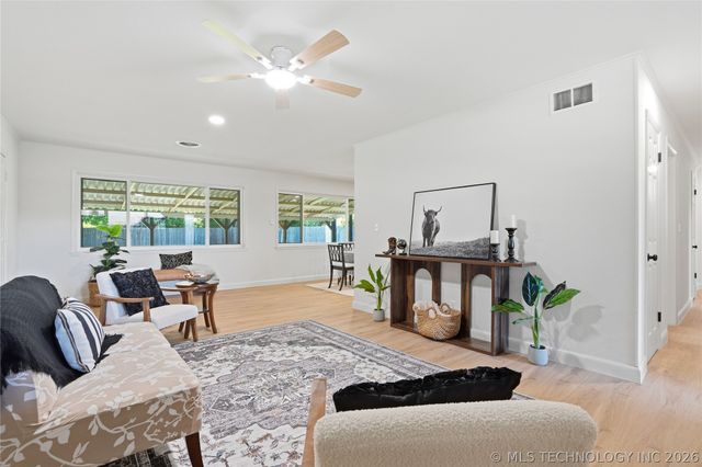6781 E 26th Place, Tulsa, OK 74129