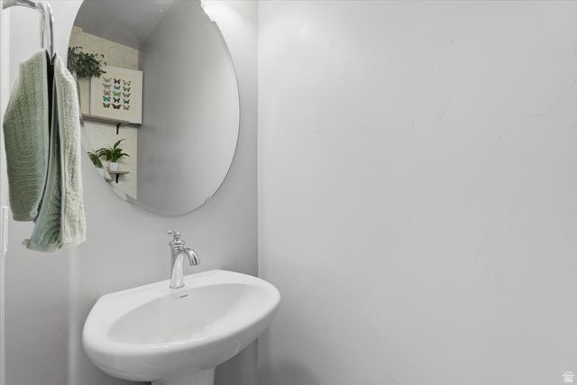 6633 W INDIGO DR, Herriman, UT 84096